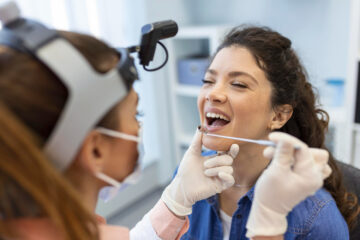 How regular dental check-ups can save you from mouth cancer? - White Zone